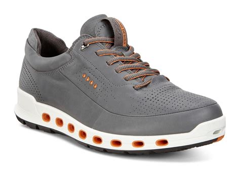 who sells ecco shoes